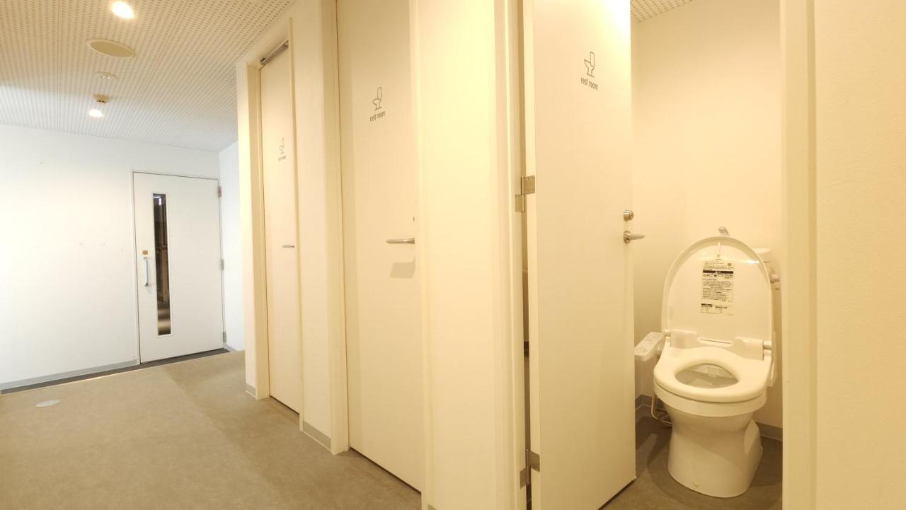 Acro Capsule Hotel Namba Dotonbori Ōsaka Exterior foto
